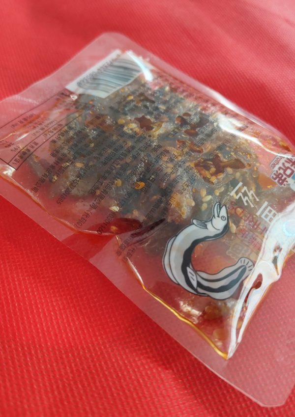 ขนมนำเข้าจากจีน - ของว่าง Eel Shreds (ปลาไหลเส้น) รสเผ็ด/เค็มอ่อนๆ - Image 4